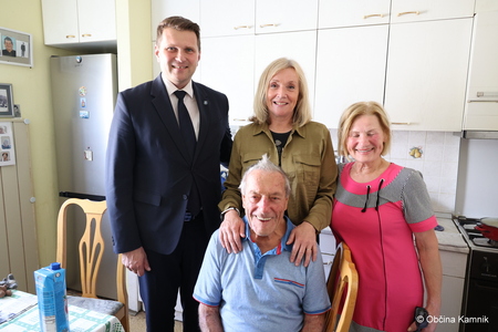 Gospod Jože Resnik praznoval 90. rojstni dan (4)